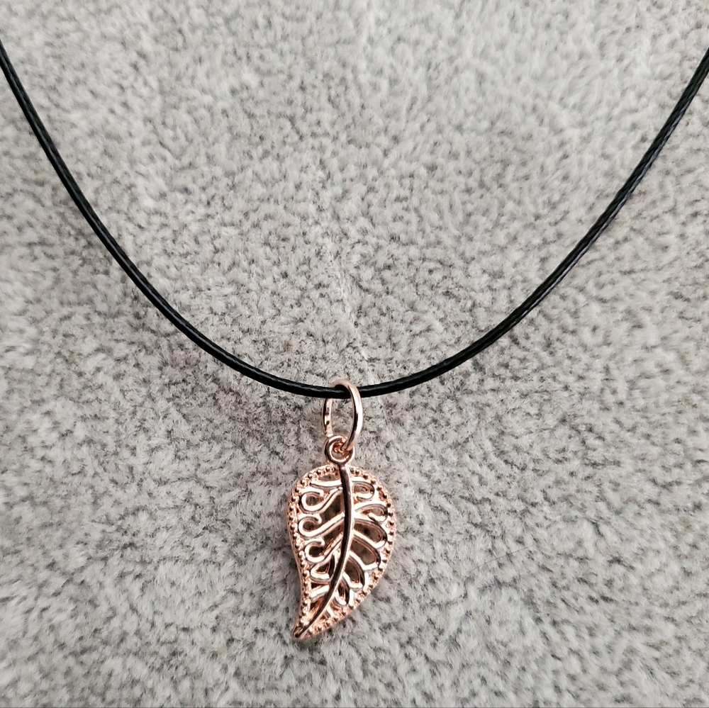 Leaf pink gold Adjustable cord necklace